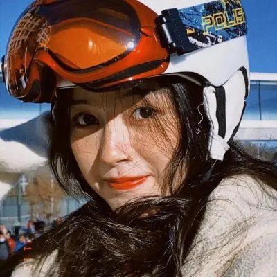 战舰春光